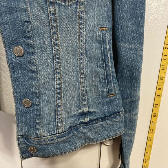 LEVIs Jean Trucker Blue Denim Buttoned Jacket Womens Medium - Picture 9 of 16